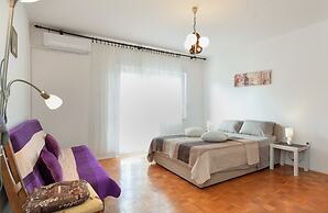 Apartment 1822