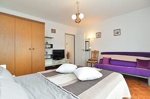 Apartment 1822