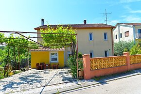 Apartment 1822