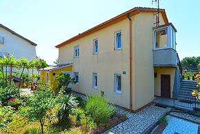 Apartment 1822