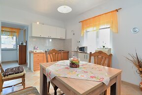 Apartment 1822