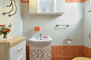 Apartment 1822