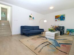 House 1823