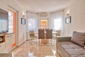 Apartment 1835