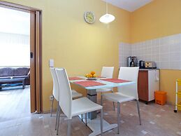 Apartment 1840