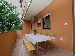 Apartment 1858