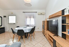 Apartment 1858