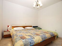 Apartment 1858
