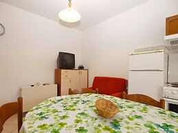Apartment 1858