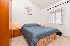 Apartment 1858