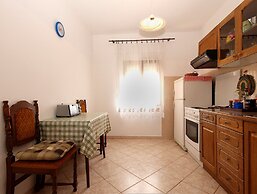 Apartment 1858