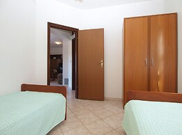 Apartment 1858