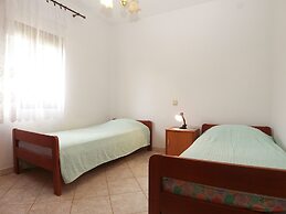 Apartment 1858