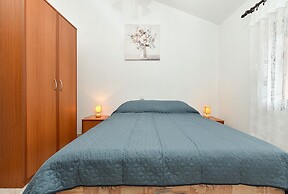 Apartment 1858