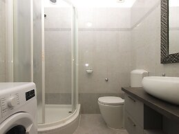 Apartment 1868