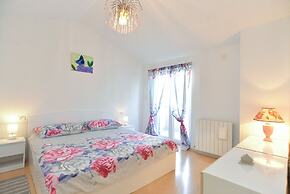 Apartment 1873