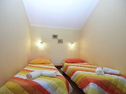 Apartment 1895