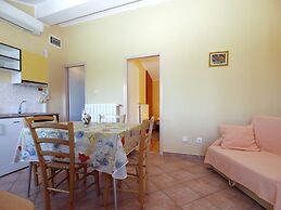 Apartment 1895
