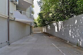 Apartment 1910