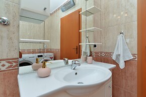 Apartment 1917