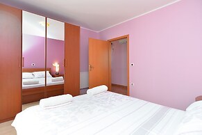 Apartment 1917