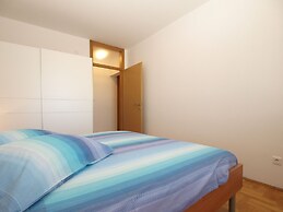 Apartment 1920