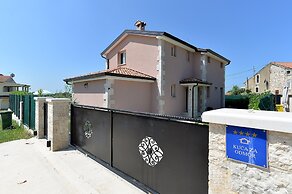 House 1924