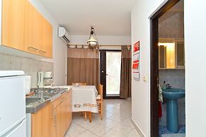 Apartment 1925