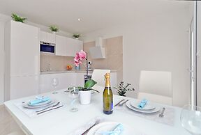 Apartment 1927