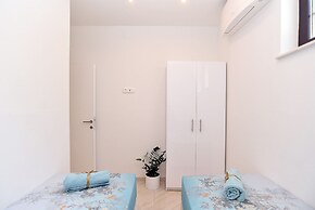 Apartment 1927