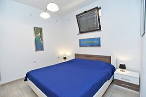 Apartment 1927