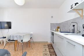 Apartment 1928