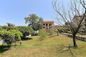 Apartment 1928