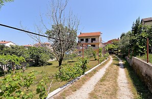 Apartment 1928