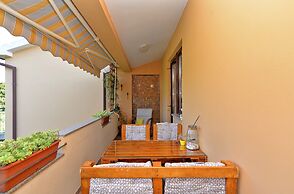 Apartment 1933