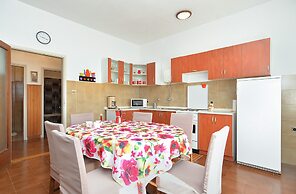 Apartment 1947