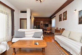 Apartment 1950