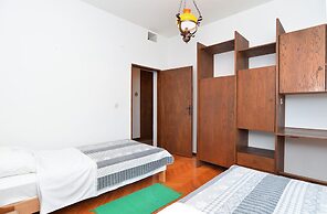 Apartment 1950