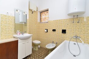 Apartment 1950