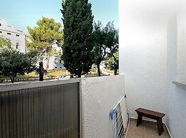 Apartment 1951