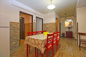 Apartment 1954