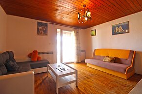Apartment 1954