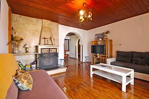 Apartment 1954
