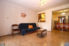 Apartment 1954