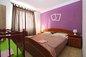 Apartment 1954