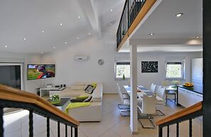 Apartment 1955