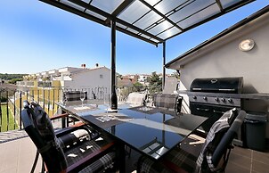 Apartment 1955