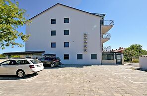 Apartment 1955