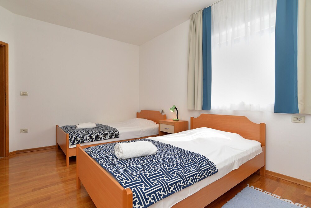 Apartment 1966