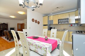Apartment 1966